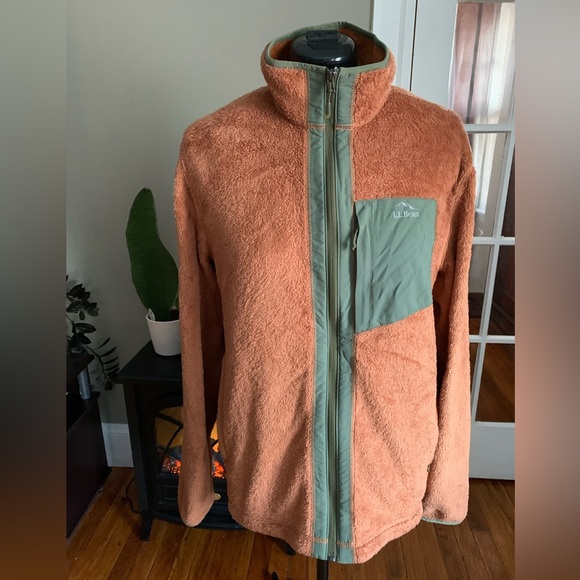 L.L. Bean Tops - L.L. Bean fleece zip teddy jacket size L